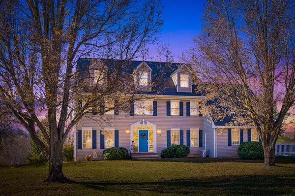 Professional real estate photography contact Fox Ridge Media