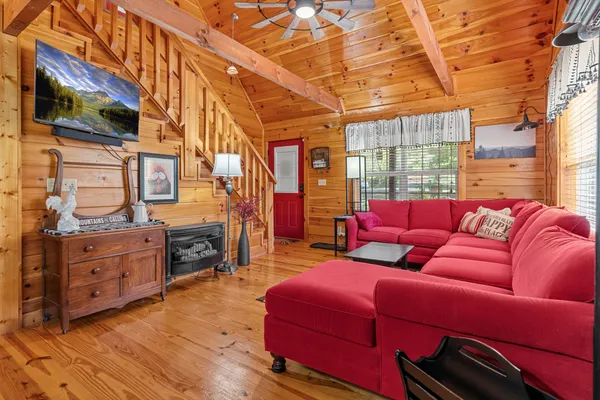 Modern interior design professional real estate photography Blue Ridge Mountains